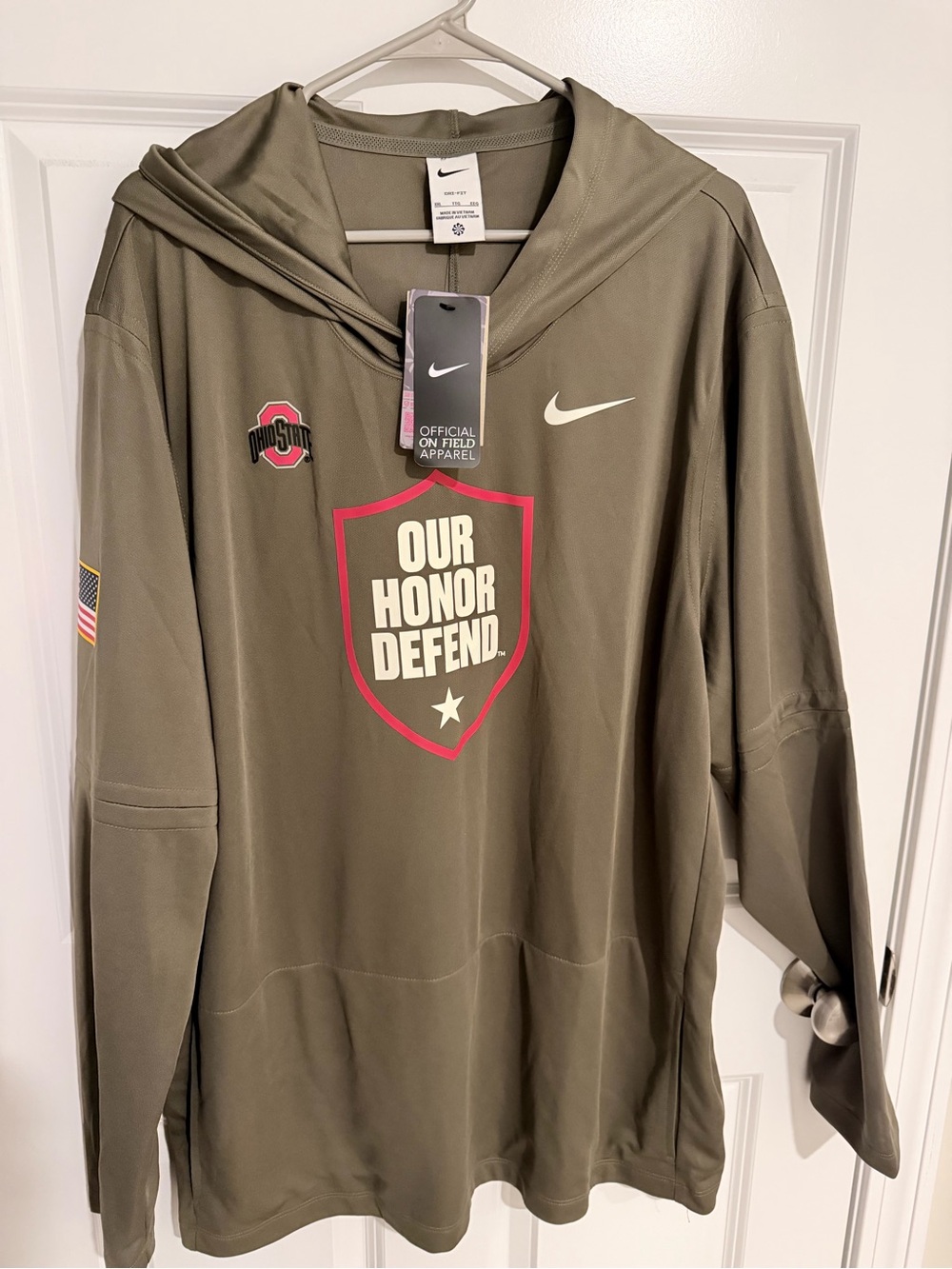 Nike Men’s Olive Green ‘Our Honor Defend’ Crewneck Pullover